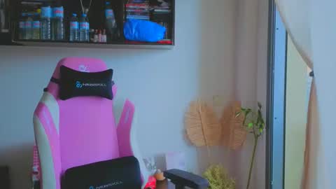 tatiana2224 online show from April 27, 2026, 8:45 am