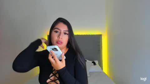 Tatiana online show from April 22, 2026, 10:44 pm