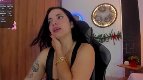 Tatiana SC online show from December 18, 2025, 1:28 pm