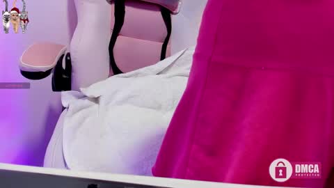 i am tatiana  online show from December 4, 2025, 12:36 pm