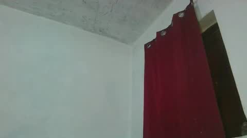 tatianabavy online show from November 12, 2025, 9:42 am