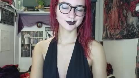 Tatiana online show from November 5, 2025, 7:25 pm