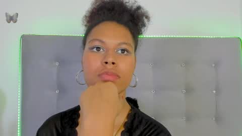 Snapshot of tatianasquirthot chatting on May 19, 2026, 1:56 am tatianasquirthot online show from May 19, 2026, 1:56 am