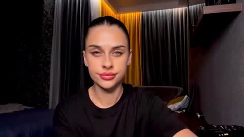 Snapshot of tatianawwww chatting on October 1, 2025, 3:18 pm Tati online show from October 1, 2025, 3:18 pm