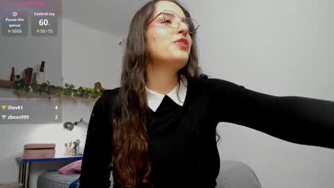 Tatianna online show from September 26, 2025, 9:19 pm