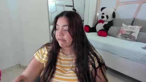 Snapshot of tatikanyx chatting on May 8, 2026, 12:32 pm tatikanyx online show from May 8, 2026, 12:32 pm