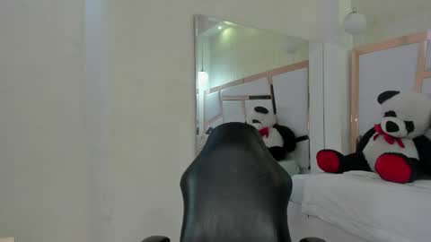 Snapshot of tatikanyx chatting on May 28, 2026, 12:02 pm tatikanyx online show from May 28, 2026, 12:02 pm