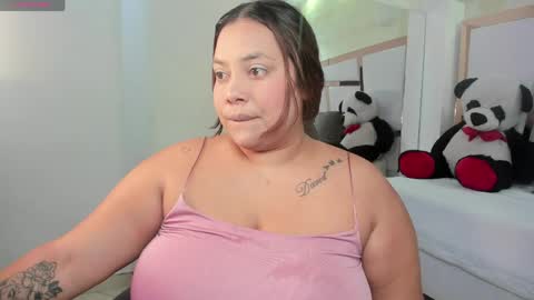 Snapshot of tatikanyx chatting on June 9, 2026, 12:28 pm tatikanyx online show from June 9, 2026, 12:28 pm