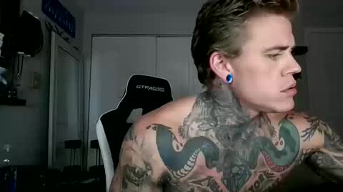 Snapshot of tatteddaddy9000 chatting on October 11, 2025, 10:30 pm D-Man online show from October 11, 2025, 10:30 pm