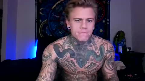 Snapshot of tatteddaddy9000 chatting on November 24, 2025, 1:33 pm D-Man online show from November 24, 2025, 1:33 pm