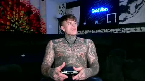 Snapshot of tatteddaddy9000 chatting on January 14, 2026, 12:49 am D-Man online show from January 14, 2026, 12:49 am