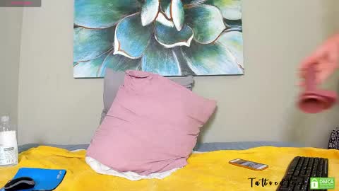 tattoedlexi_ online show from April 8, 2026, 8:25 am