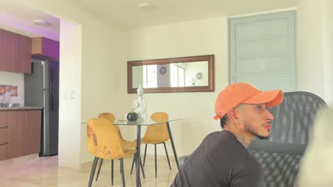 Jonathan  Juan online show from December 16, 2024, 1:32 pm