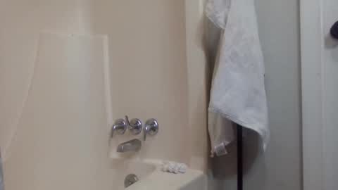 tattoo3333 online show from February 5, 2025, 3:13 am