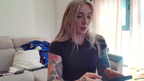 Snapshot of tattoobbgirl chatting on June 5, 2026, 1:39 pm tattoobbgirl online show from June 5, 2026, 1:39 pm