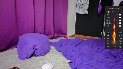 Alex but u can call me Theo online show from October 4, 2025, 8:01 am