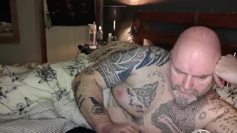 Tattooeddilf 01 online show from December 9, 2024, 1:51 am