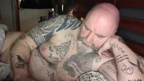 Tattooeddilf 01 online show from January 1, 2025, 4:39 am