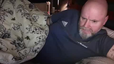 Tattooeddilf 01 online show from January 6, 2025, 9:54 pm