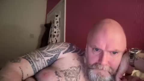 Tattooeddilf 01 online show from January 15, 2025, 3:11 am