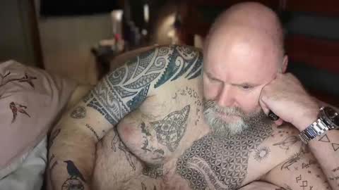 Tattooeddilf 01 online show from January 20, 2025, 10:59 pm