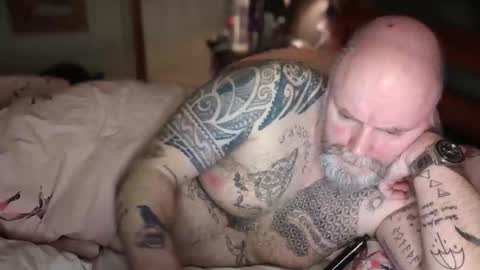 Tattooeddilf 01 online show from January 24, 2025, 1:35 am