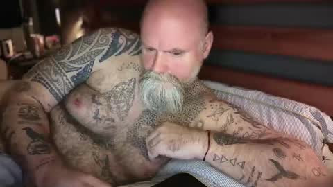 Tattooeddilf 01 online show from October 23, 2025, 10:30 pm