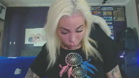 tatuada_safada online show from March 17, 2026, 3:55 am