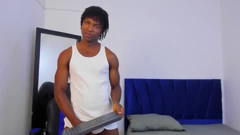 tau_montes online show from September 18, 2025, 1:57 pm