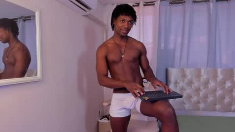 tau_montes online show from December 5, 2025, 5:20 pm