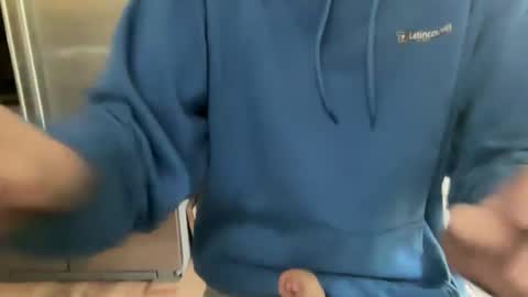 tauromolo online show from February 4, 2026, 6:03 pm