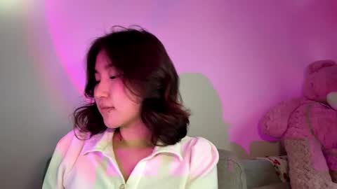 Aya online show from November 6, 2025, 1:12 pm