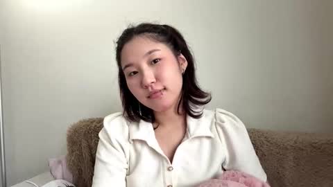 Aya online show from November 10, 2025, 12:04 pm