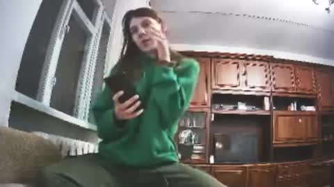 Aya online show from December 5, 2025, 7:21 pm