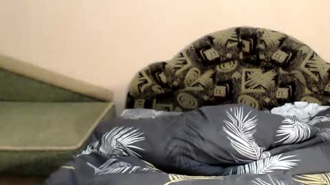 Taya online show from March 3, 2025, 8:00 pm