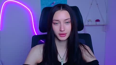 Taya online show from April 24, 2026, 5:43 am