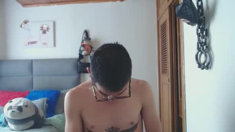 Snapshot of tayler_and_alina chatting on January 30, 2025, 2:58 pm MARCELO MILK online show from January 30, 2025, 2:58 pm