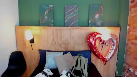 Taylor Bennet online show from February 23, 2025, 12:05 pm