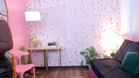 Taylor Bennet online show from April 19, 2026, 6:10 pm