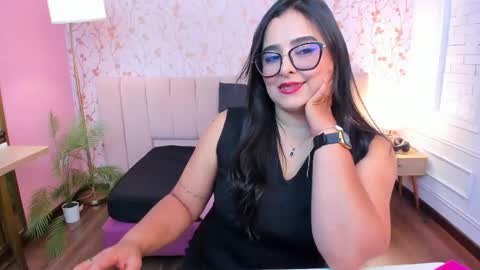 Snapshot of taylor_bennet chatting on April 23, 2026, 12:29 pm Taylor Bennet online show from April 23, 2026, 12:29 pm