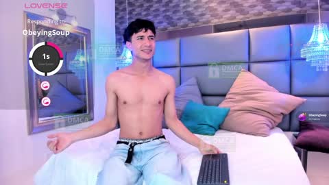 taylor_brooks_ online show from April 21, 2026, 8:01 pm