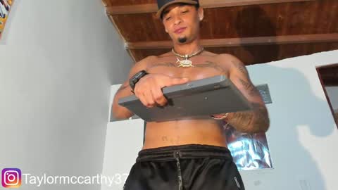 Taylor Mccarthy online show from January 24, 2025, 2:07 am