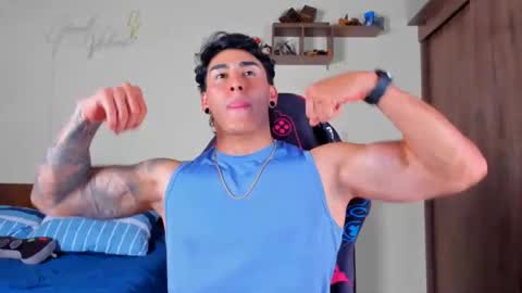 taylor_mclane1 online show from November 26, 2025, 6:20 pm