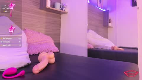 Taylor  online show from January 22, 2025, 3:29 pm