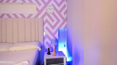 Tayra horny for you online show from April 18, 2026, 1:20 am