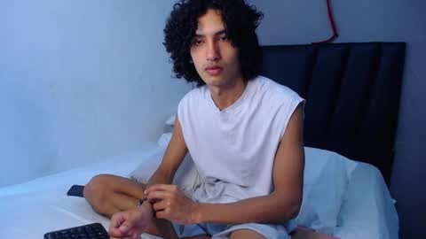 Tayron online show from January 6, 2026, 7:06 pm