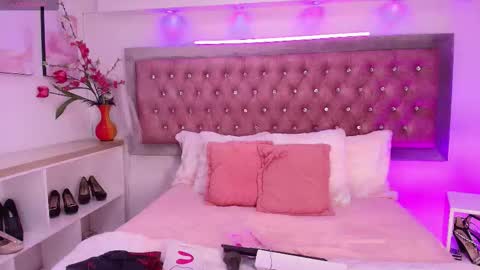 Sofia online show from September 20, 2025, 1:01 pm