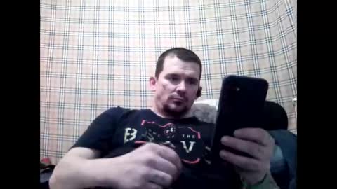 Snapshot of tbaxter95187 chatting on April 5, 2026, 6:10 am tbaxter95187 online show from April 5, 2026, 6:10 am