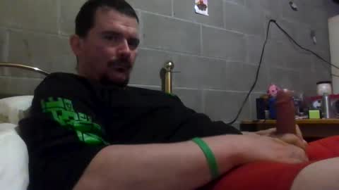 Snapshot of tbaxter95187 chatting on April 30, 2026, 6:31 am tbaxter95187 online show from April 30, 2026, 6:31 am