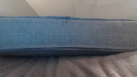 Tbiz82 online show from October 4, 2025, 6:33 am